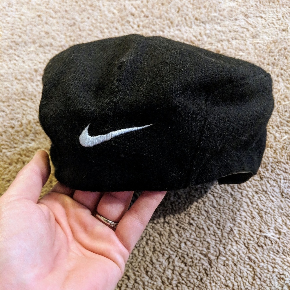 Mens Nike Hat, size Med.
